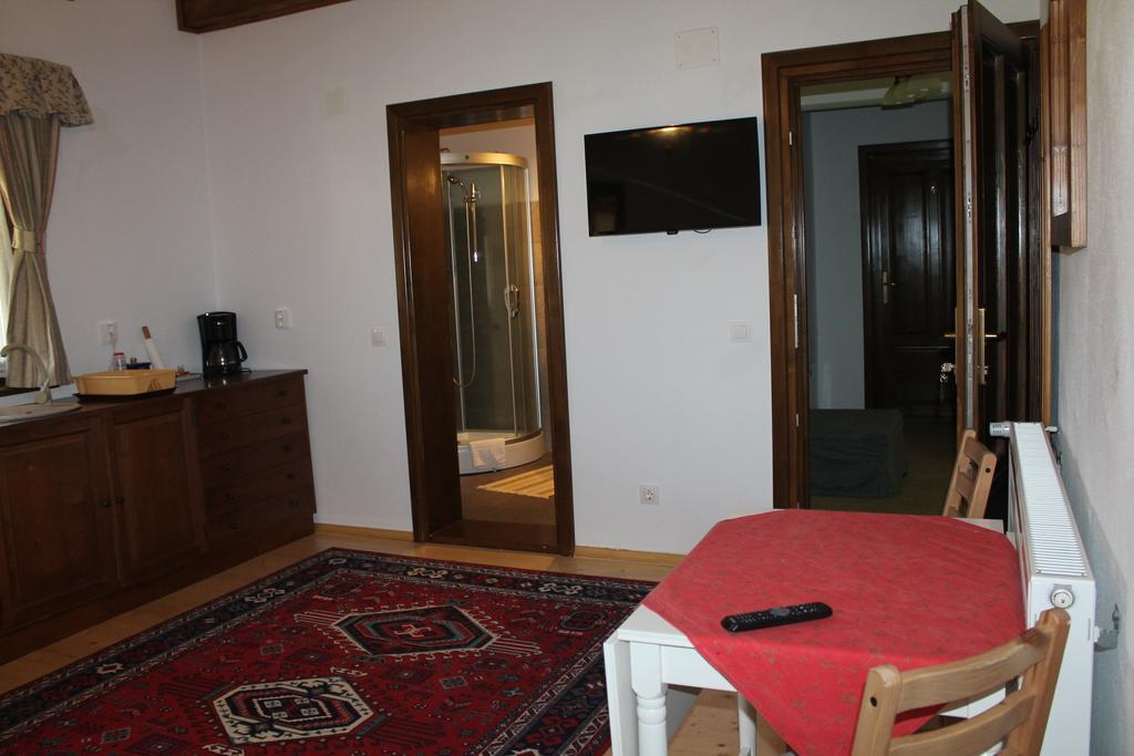 Hotel Arnica Montana Arieşeni Exterior foto